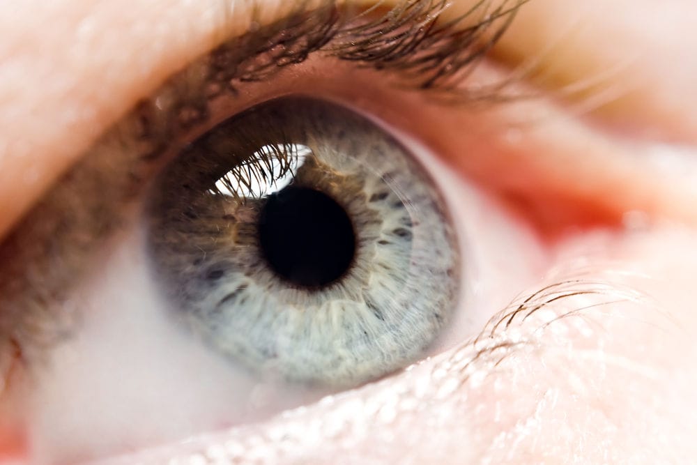 El cambio de color de ojos puede darse de forma natural?